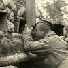 Русские солдаты и латышские стрелки обороняют подступы к Риге