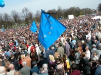 Митинг 1 мая 2004 года