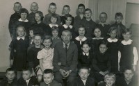 Nikolajs Kolosovs ar skolēniem