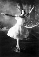 Елена Тангиева в балете «Шопениана»