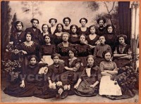 Работницы фабрики Кузнецова, 1912 год