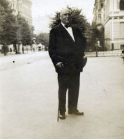 Константин Незлобин в Риге. 1920-е годы