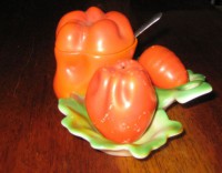 Продукция рижской фабрики Кузнецовых