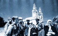 Жители Латгалии встречают советских солдат