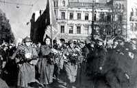Латышский корпус вступает в Ригу