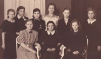 Ученицы 10-й средней школы, 2-я половина 1940 годов