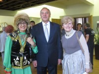С президентом страны Андрисом Берзиньшем на Вселатвийском празднике песни и танц