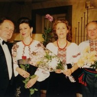   Olga Bobrova ukraiņu tautas mūzikas koncertā