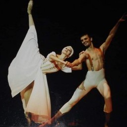 Jūlija Gurviča un Aleksejs Avečkins Latvijas Nacionālās operas skatuvē