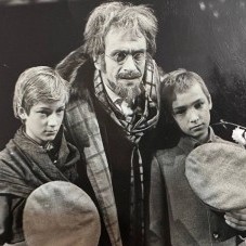 Vladimirs Lukjanovs Pjotra Ļeontjeviča lomā baletā “Aņuta”