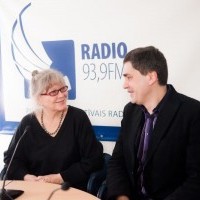 Oļegs Peka intervē slaveno franču kinoaktrisi Marinu Vladi