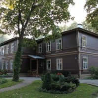 Кельи на территории женского монастыря