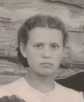 Фрагмент предыдущего фото — июнь 1946 года