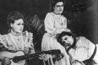 Poļina Karpovska Maksima Gorkija lugā “Vasarnieki”