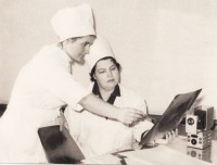 Светлана Андреева с коллегой
