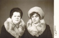 Tatjana Ivanova kopā ar savu māti Agripinu