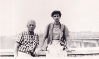 Vitolds Rajevskis ar meitu Olgu Prāgā