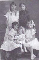 Lydia Zhigevich with her nieces